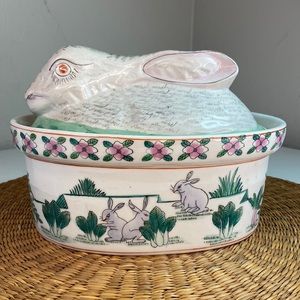 Vintage Kitschy Sweet Bunny Ceramic Casserole Easter Tureen Dish
